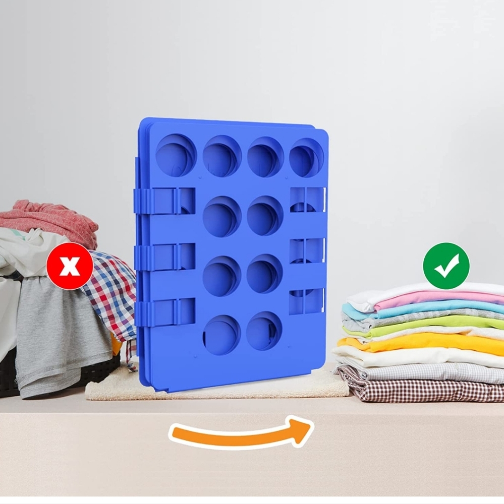Clothes folding board